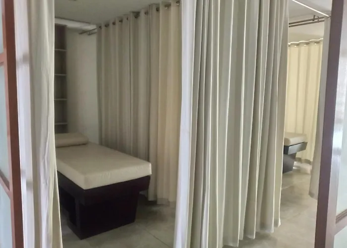 Mactan Newtown Deluxe 8 Boulevard Ocean View Appartement *